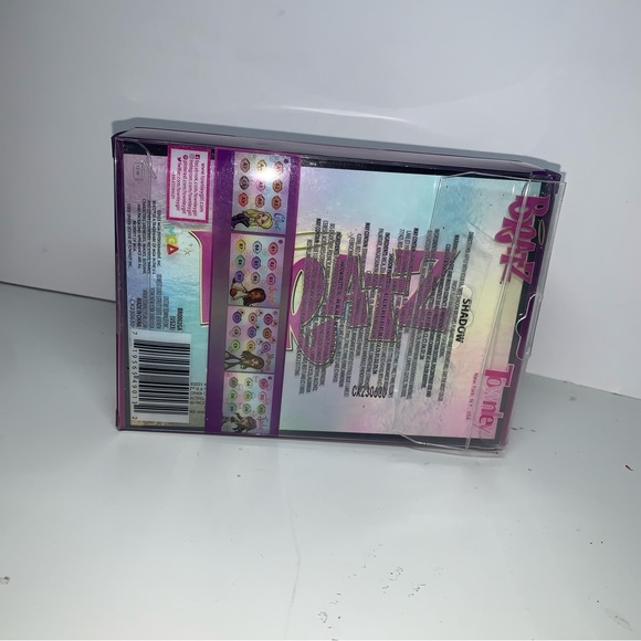 Bratz eye Shadow Palette BRAND NEW - Picture 3 of 3